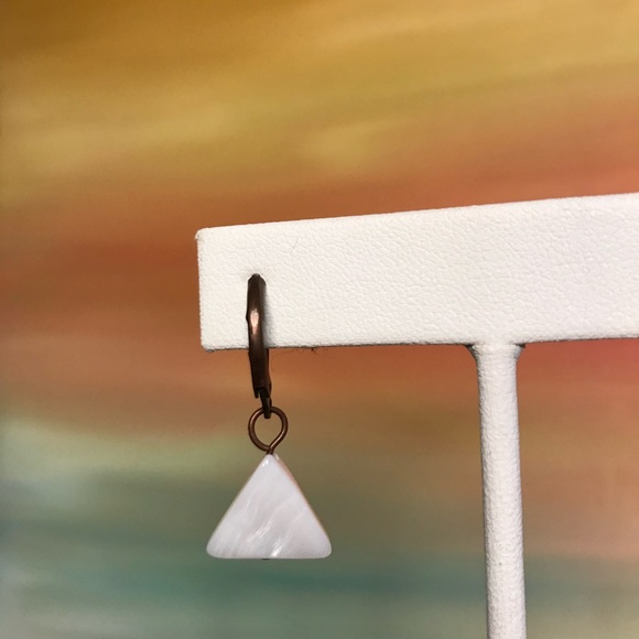 Mother of Pearls Earrings - Picture 2 of 5